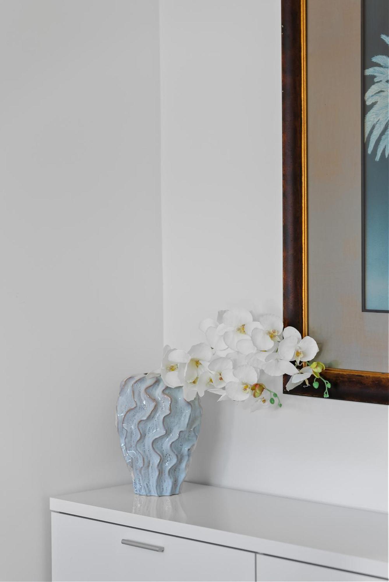 Bianco By Khove *